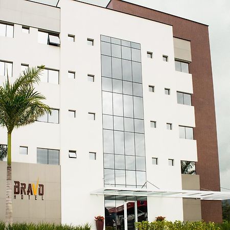 Bravo Hotel João Neiva Esterno foto