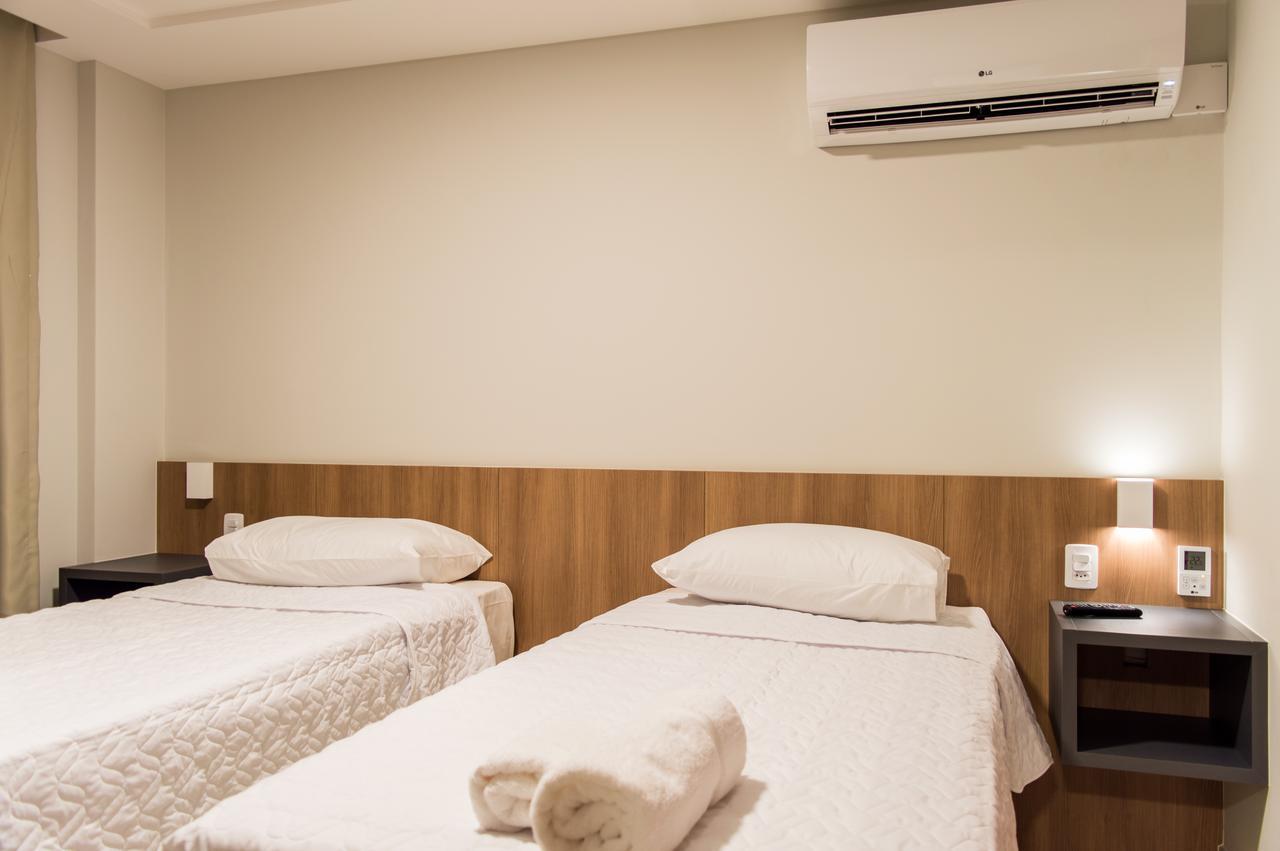 Bravo Hotel João Neiva Esterno foto