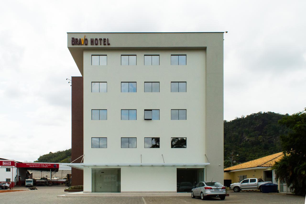 Bravo Hotel João Neiva Esterno foto