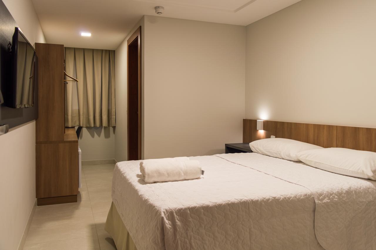 Bravo Hotel João Neiva Esterno foto