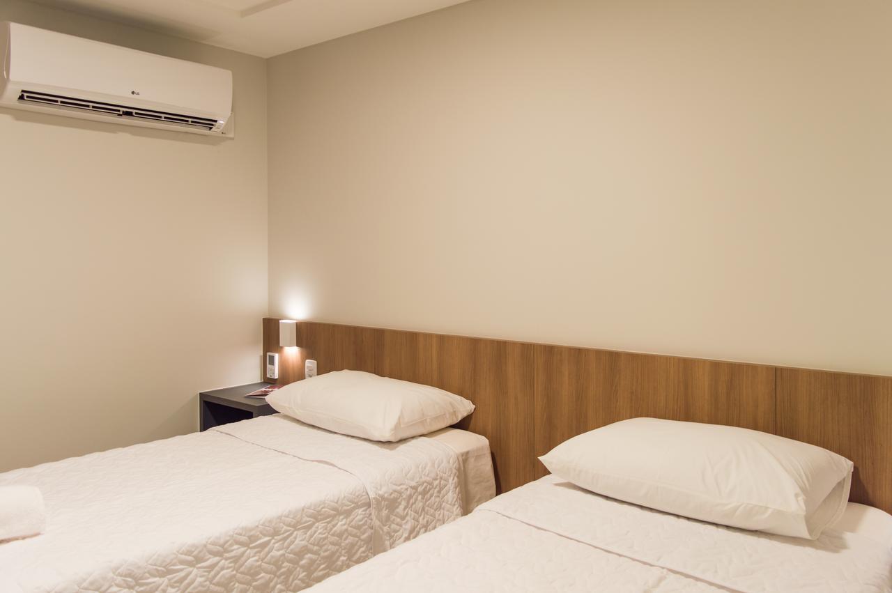 Bravo Hotel João Neiva Esterno foto